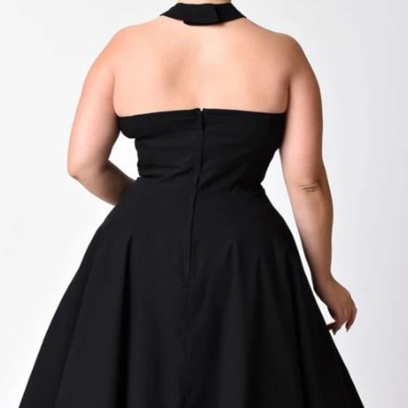 Unique Vintage Plus Size Dress - Picture 2 of 6